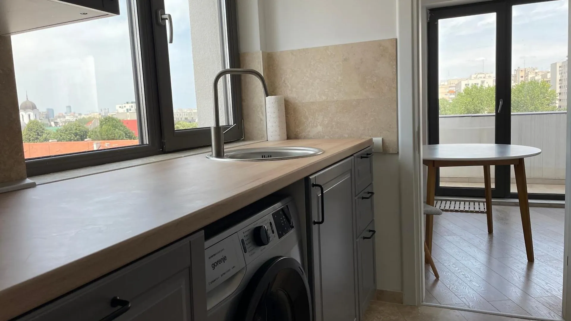 Your Modern Home In The Armenian Quarter Bukarest